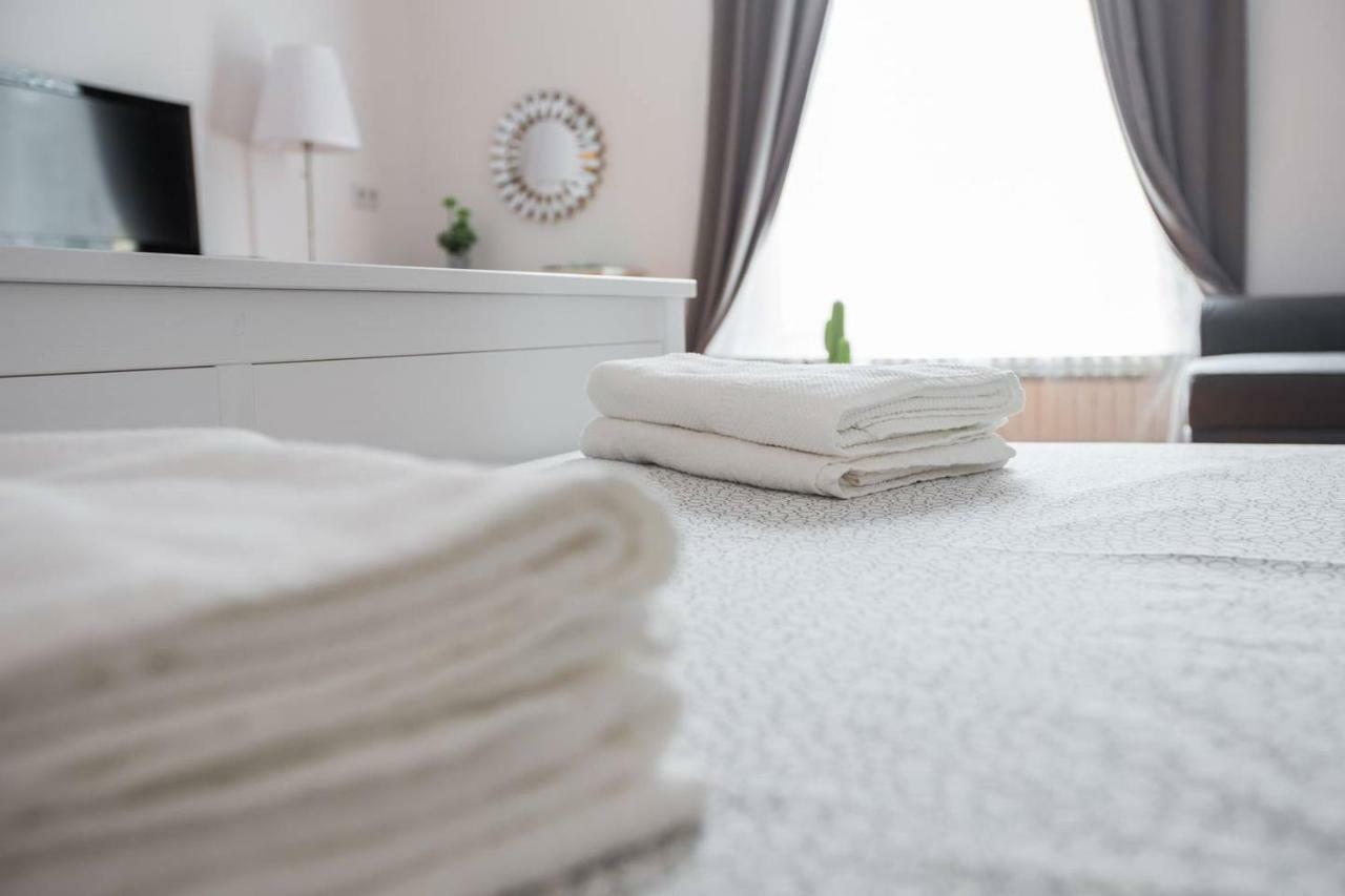 Oberiter Apartments - Center Of Zagreb, Fast Wifi, Ac, Kitchen, Parking 외부 사진